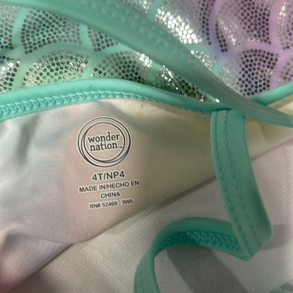 Girls swimsuits - Picture 4 of 4